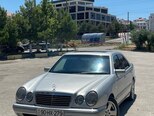Mercedes E 230-2