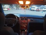 Mercedes E 280 4MATIC-3