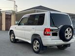 Mitsubishi Pajero io-8
