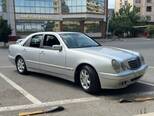 Mercedes E 220-2