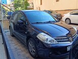 Nissan Tiida-13