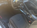 Hyundai Elantra-11