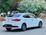 Hyundai Elantra-7