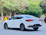 Hyundai Elantra-6