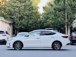 Hyundai Elantra-5