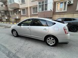 Toyota Prius-10