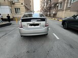 Toyota Prius-12