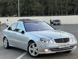 Mercedes E 240-1