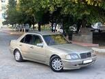 Mercedes C 200-11