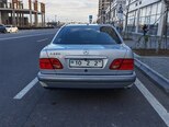 Mercedes E 280-2