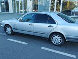 Mercedes E 280-10