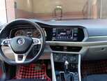 Volkswagen Jetta-12