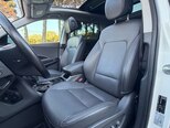 Hyundai Grand Santa Fe-14