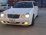 Mercedes E 240-6