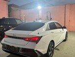 Hyundai Elantra-5