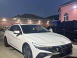 Hyundai Elantra-3