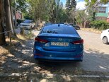 Hyundai Elantra-8
