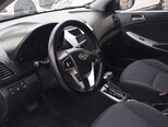 Hyundai Accent-7