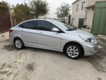 Hyundai Accent-13
