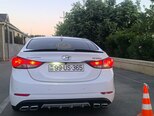 Hyundai Elantra-2