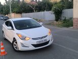 Hyundai Elantra-1