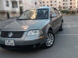 Volkswagen Passat-1