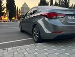 Hyundai Elantra-5