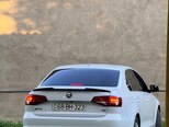 Volkswagen Jetta-8