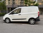 Ford Transit Courier-5