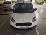 Ford Transit Courier-2