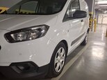 Ford Transit Courier-3