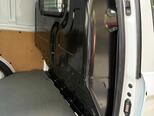 Ford Transit Courier-15
