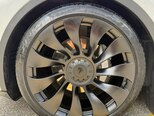 Tesla Model Y-12