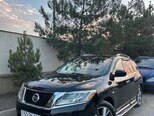 Nissan Pathfinder-2