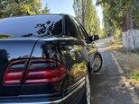 Mercedes E 220-5