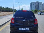 Nissan March-2