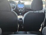 Nissan March-9