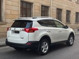 Toyota RAV4-9