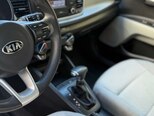 Kia Rio-8