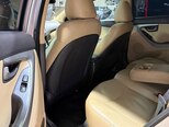 Hyundai Elantra-17