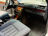 Mercedes E 200-10