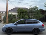 Kia Rio-4