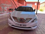 Hyundai Sonata-1