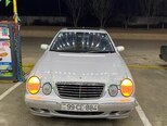 Mercedes E 320-1