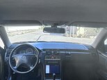Mercedes E 270-11