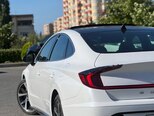 Hyundai Sonata-9