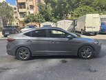 Hyundai Elantra-8