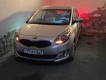 Kia Carens-8