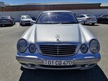 Mercedes E 200-1