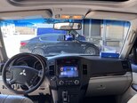 Mitsubishi Pajero-8